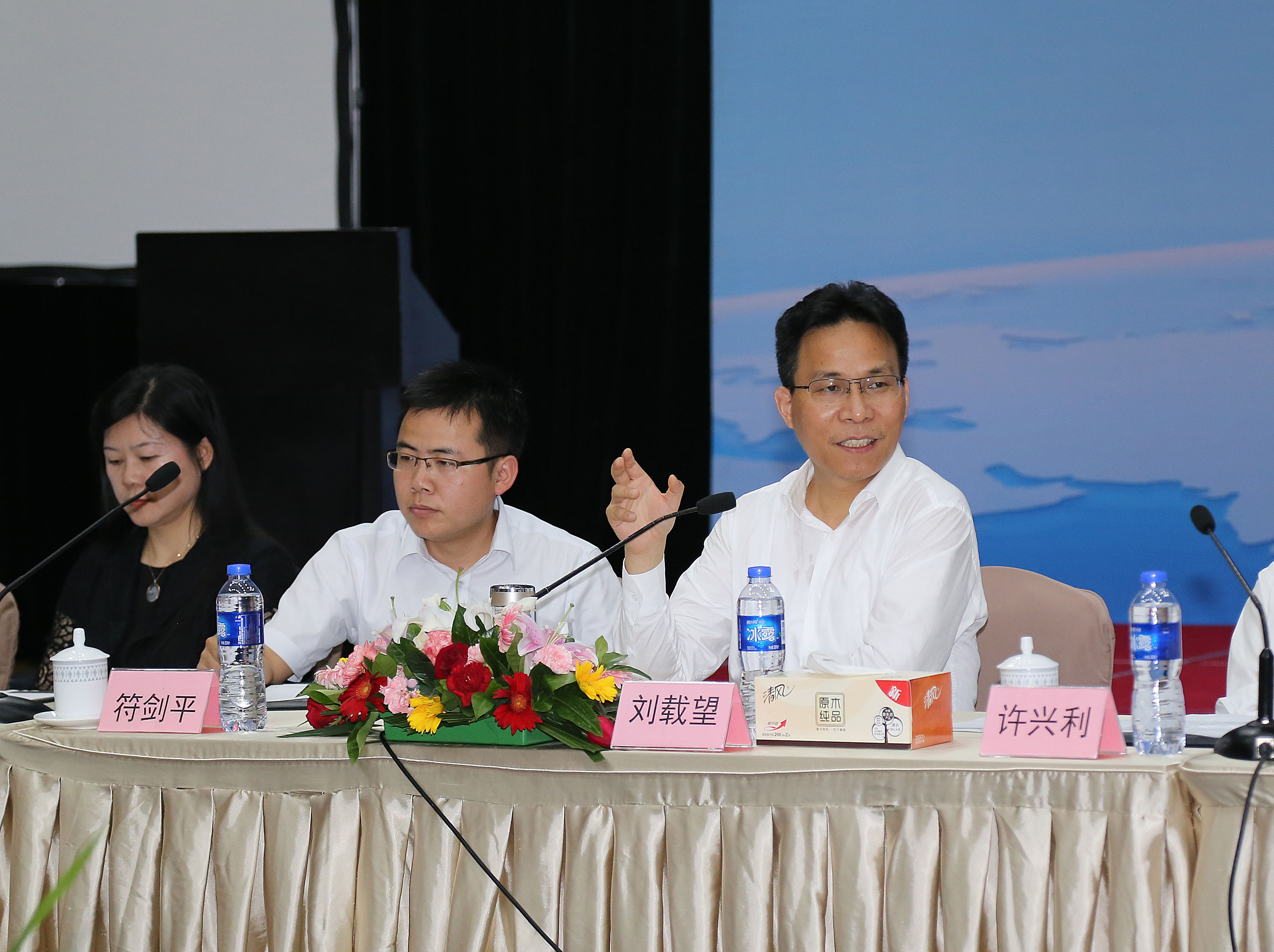 青春如诗 圆梦CA88——CA88集团2017年校招生始业培训在京顺利进行